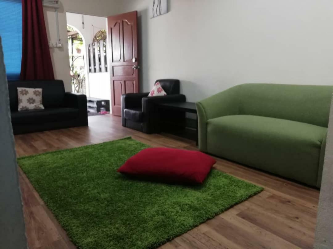 Alsafffa Homestay パンタイ・サナング エクステリア 写真
